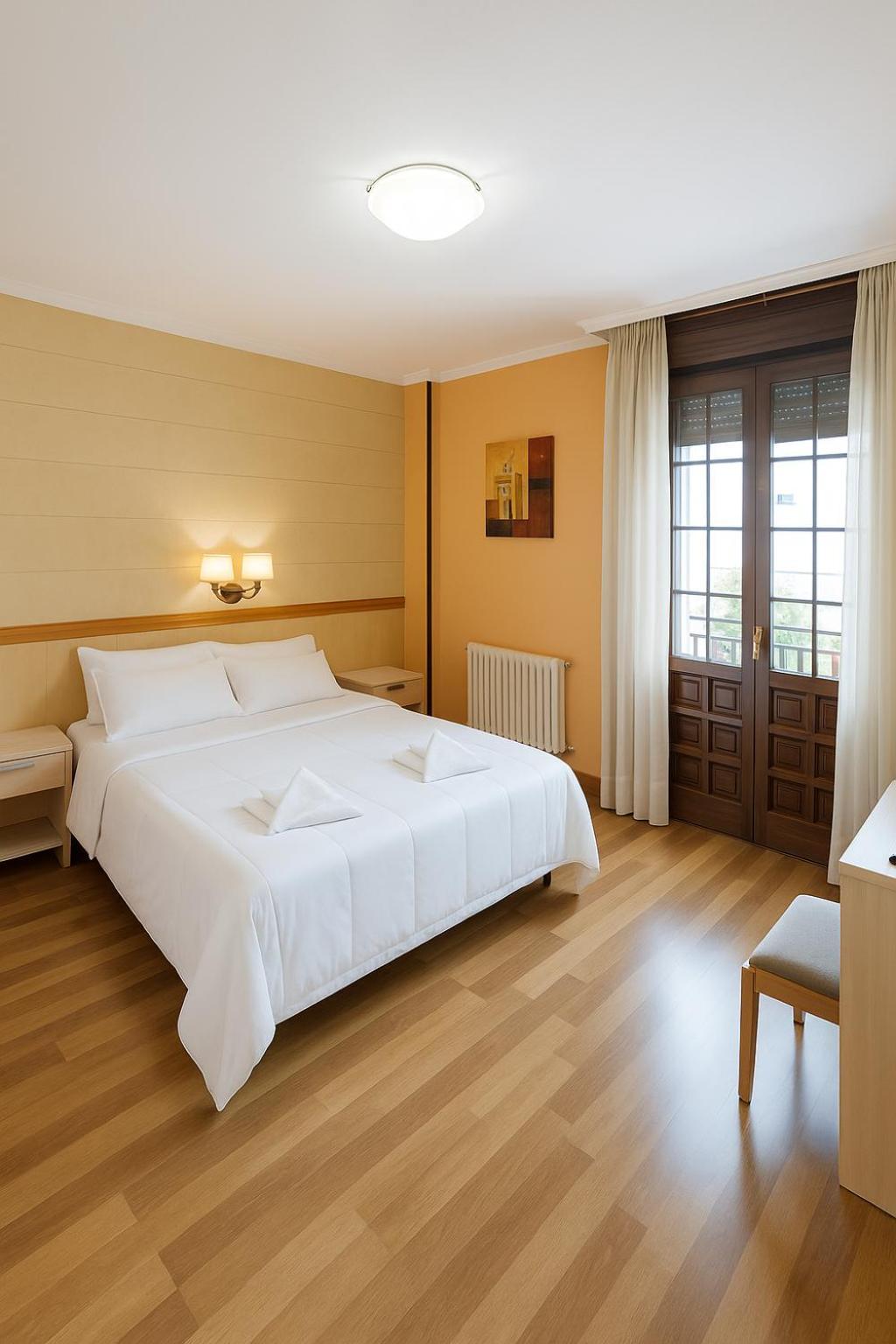 Elara Hotel Viveiro Kültér fotó